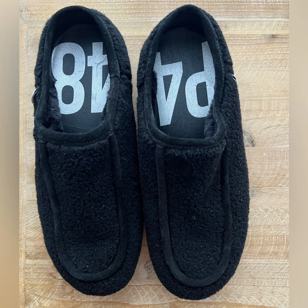 P448 Bubble Genuine Shearling Slipper In Black size 8.5 - Picture 3 of 11